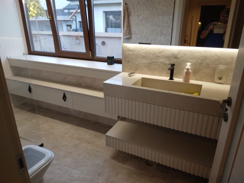 Mobilier de baie la comandă executat de Mobila VD în Oradea, lucrarea 3
